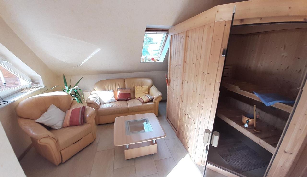 Fewo Hohen Neuendorf Bei Berlin Mit Sauna Und Fuss-Spa Luaran gambar