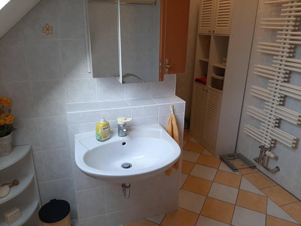Fewo Hohen Neuendorf Bei Berlin Mit Sauna Und Fuss-Spa Luaran gambar